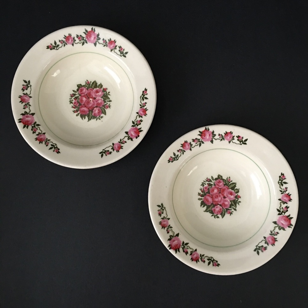(2) 6” Santa Rita Ware Garden Of Roses 6” Bowls Made In California. EXCELLENT